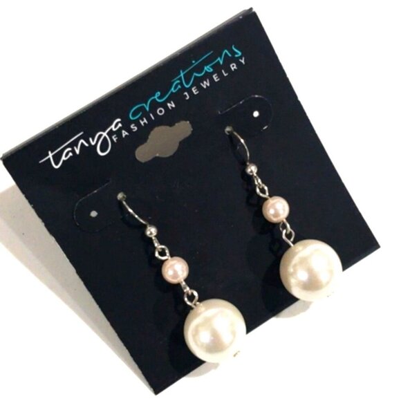 Elegant Silver tone Beaded Drop Dangle Earrings - Women's Fashion Jewelry - Picture 3 of 9